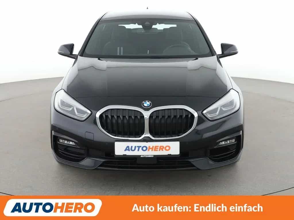 BMW 118 i Sport Line *NAVI*LED*TEMPO*PDC*SHZ*ALU* 12/2019-photo-8