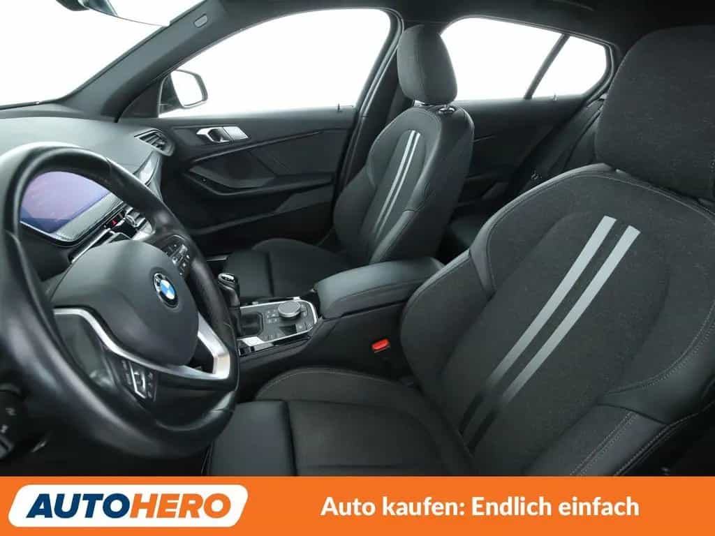 BMW 118 i Sport Line *NAVI*LED*TEMPO*PDC*SHZ*ALU* 12/2019-photo-9