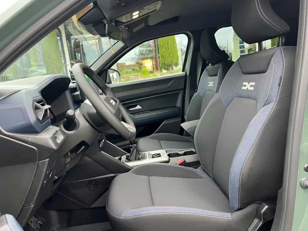 Dacia Duster III TCe 130 Journey 4x4 1.2 Mild-Hybrid E 04/2026-photo-5