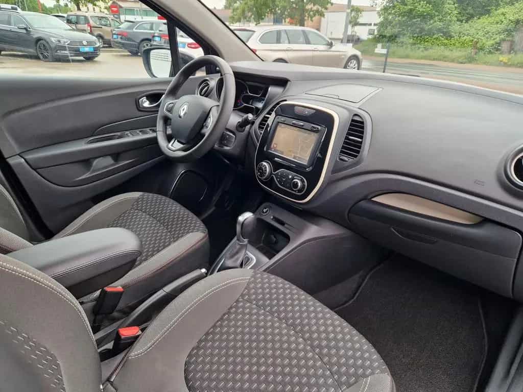 Renault Captur +Automatik+Kamera+AHK+HU und ÖL neu 10/2017-photo-20