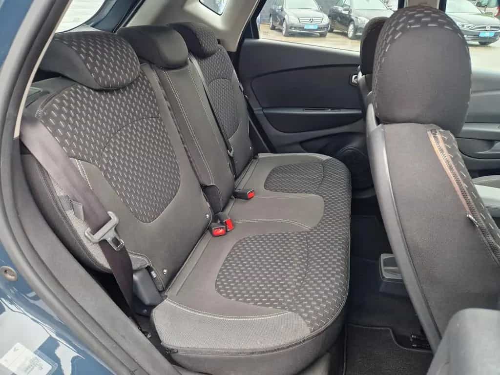 Renault Captur +Automatik+Kamera+AHK+HU und ÖL neu 10/2017-photo-21