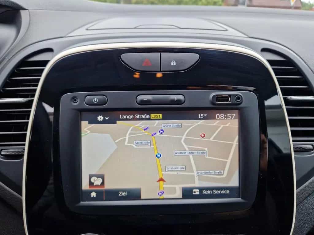 Renault Captur +Automatik+Kamera+AHK+HU und ÖL neu 10/2017-photo-23