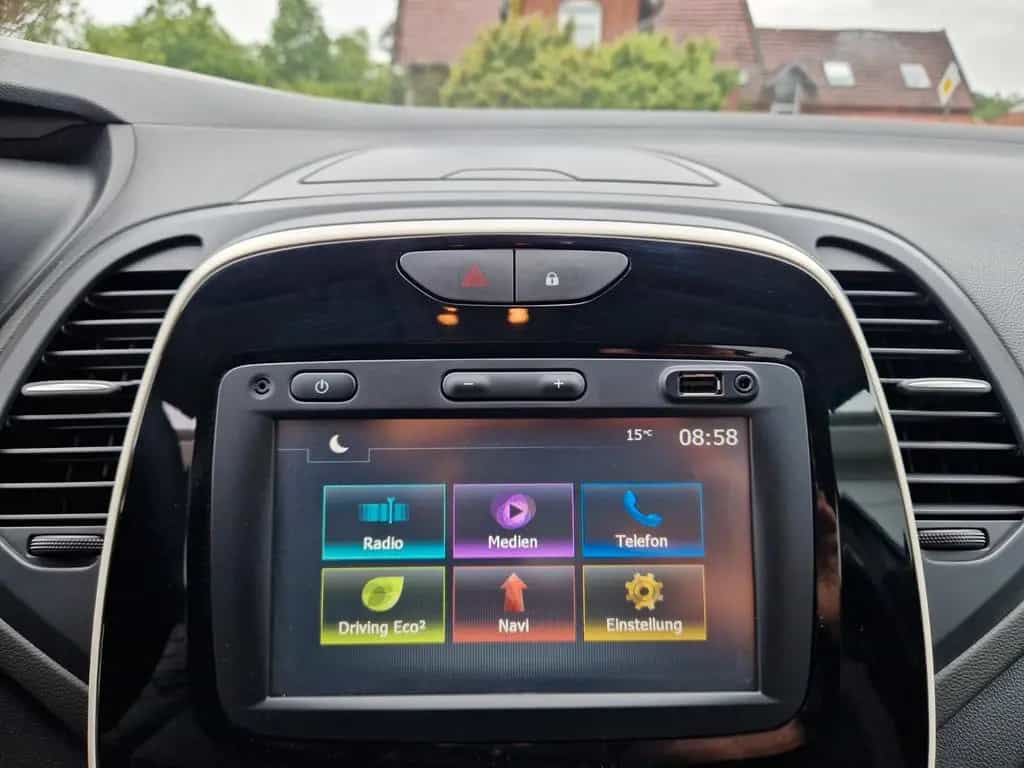 Renault Captur +Automatik+Kamera+AHK+HU und ÖL neu 10/2017-photo-25