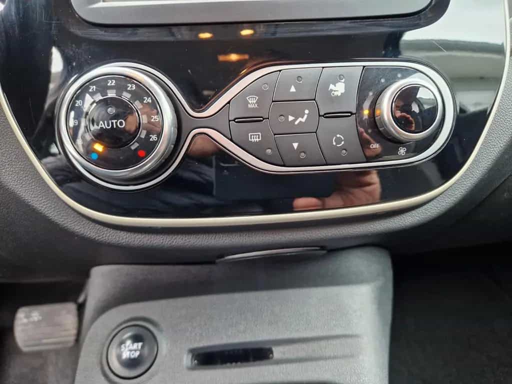 Renault Captur +Automatik+Kamera+AHK+HU und ÖL neu 10/2017-photo-26