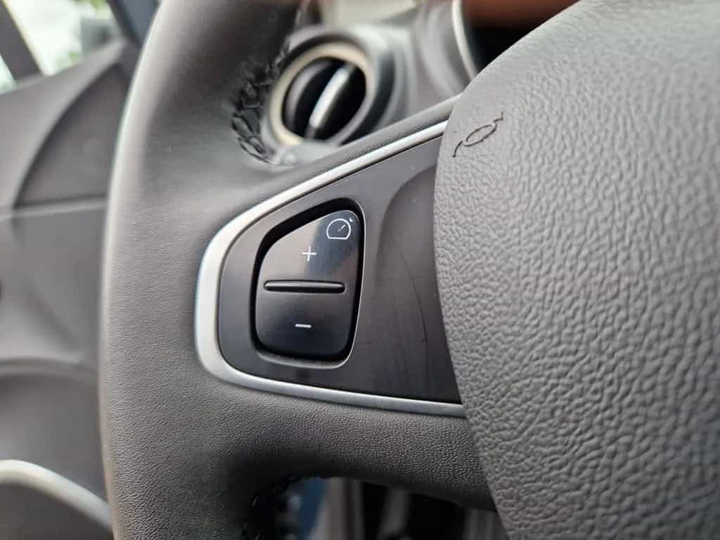 Renault Captur +Automatik+Kamera+AHK+HU und ÖL neu 10/2017-photo-29