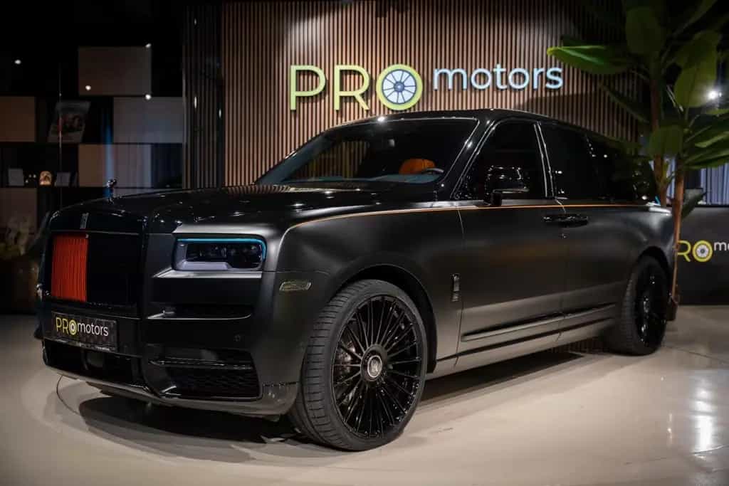Rolls-Royce Cullinan Black Badge Extra leather|360|Starlight 06/2020-photo-0