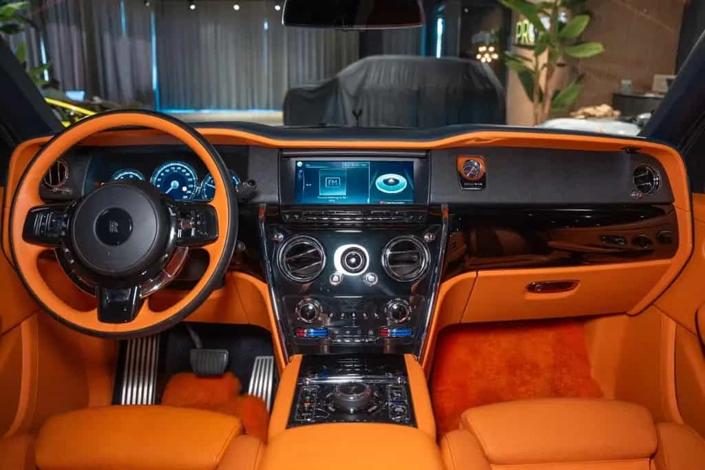 Rolls-Royce Cullinan Black Badge Extra leather|360|Starlight 06/2020-photo-16