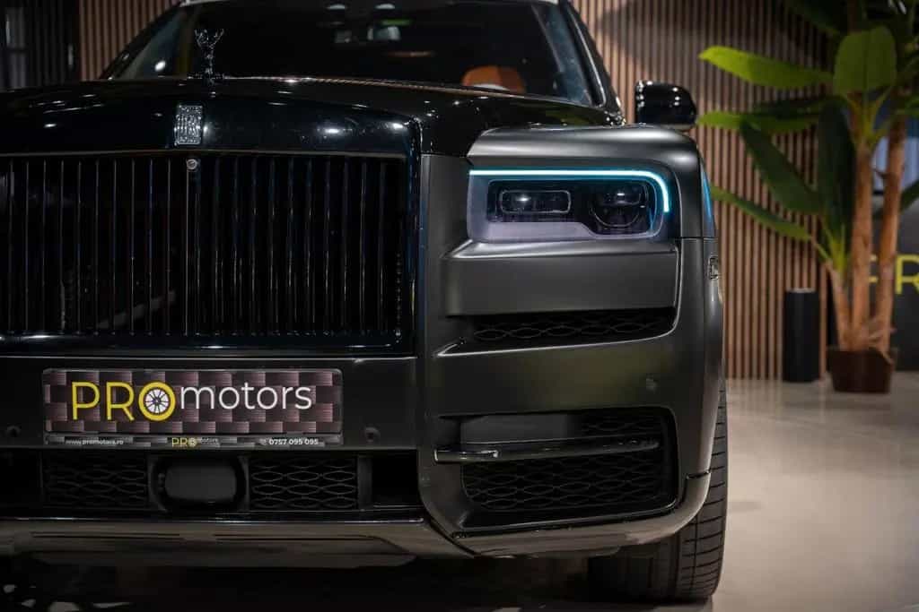 Rolls-Royce Cullinan Black Badge Extra leather|360|Starlight 06/2020-photo-31