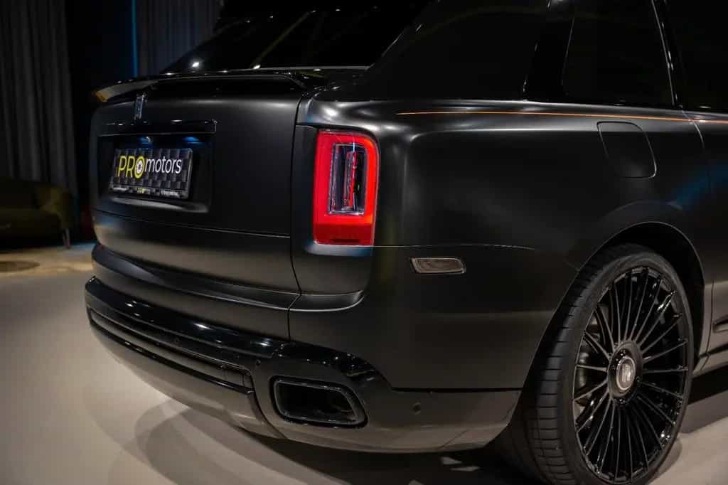 Rolls-Royce Cullinan Black Badge Extra leather|360|Starlight 06/2020-photo-47