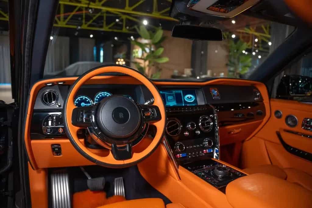 Rolls-Royce Cullinan Black Badge Extra leather|360|Starlight 06/2020-photo-7