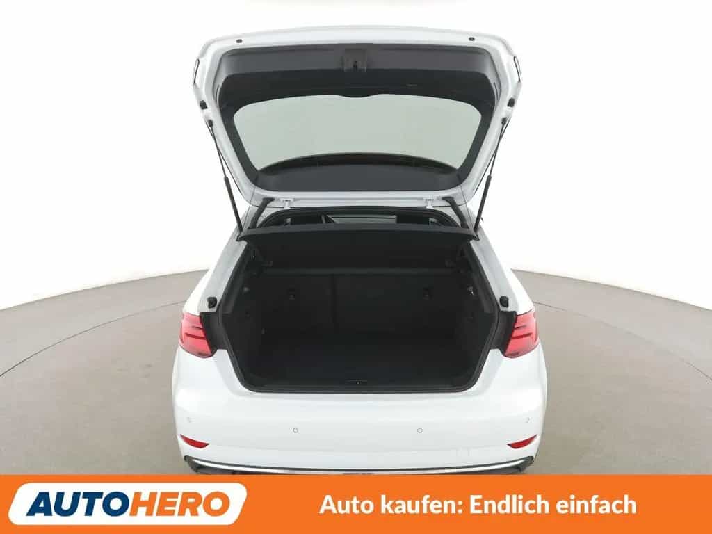 Audi A3 Sportback 1.6 TDI Design Aut.*NAVI*PDC*ACC* 11/2018-photo-16