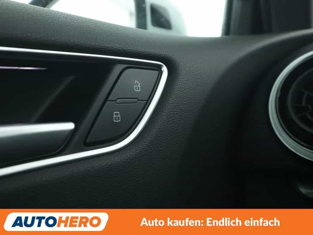 Audi A3 Sportback 1.6 TDI Design Aut.*NAVI*PDC*ACC* 11/2018-photo-32