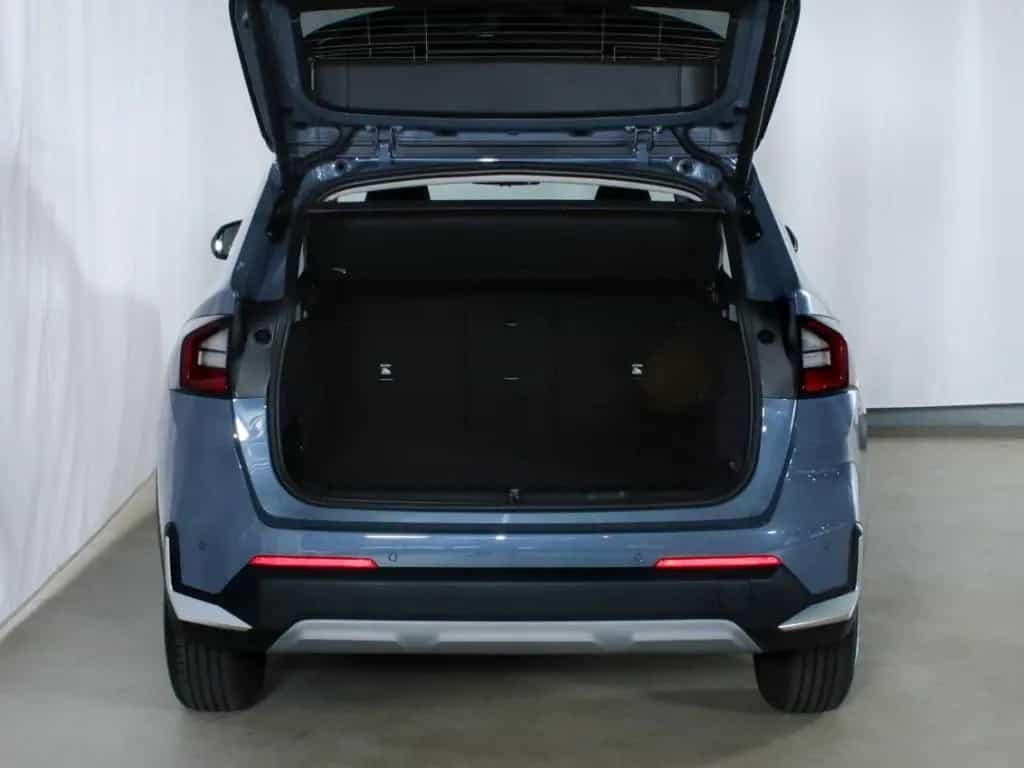BMW X1 sDrive 20i LED PDC Navigation Ablagenpaket 11/2025-photo-12