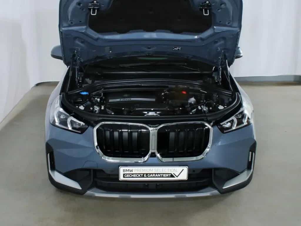 BMW X1 sDrive 20i LED PDC Navigation Ablagenpaket 11/2025-photo-13