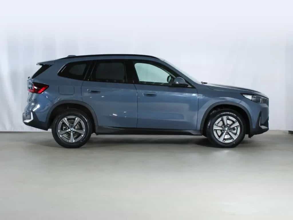 BMW X1 sDrive 20i LED PDC Navigation Ablagenpaket 11/2025-photo-3