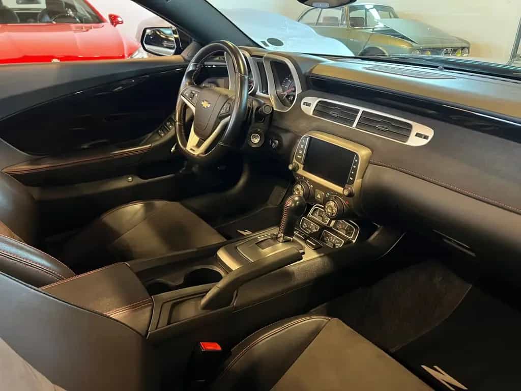 Chevrolet Camaro 6.2 V8-ZL1-V8-GARANTIE-FINANZIERUNG-588PS 01/2013-photo-21