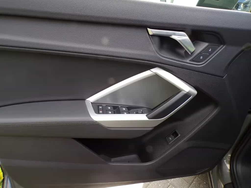 Audi Q3 35 TFSI / PARKHILFE+NAVI+SITZHEIZUNG 01/2020-photo-10