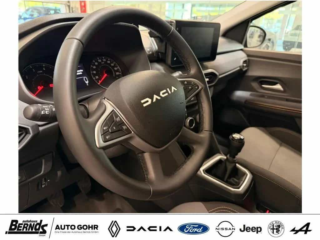 Dacia Jogger TCe 110 7-SITZER Extreme+ KLIMAAUTOM. NAV 12/2024-photo-11