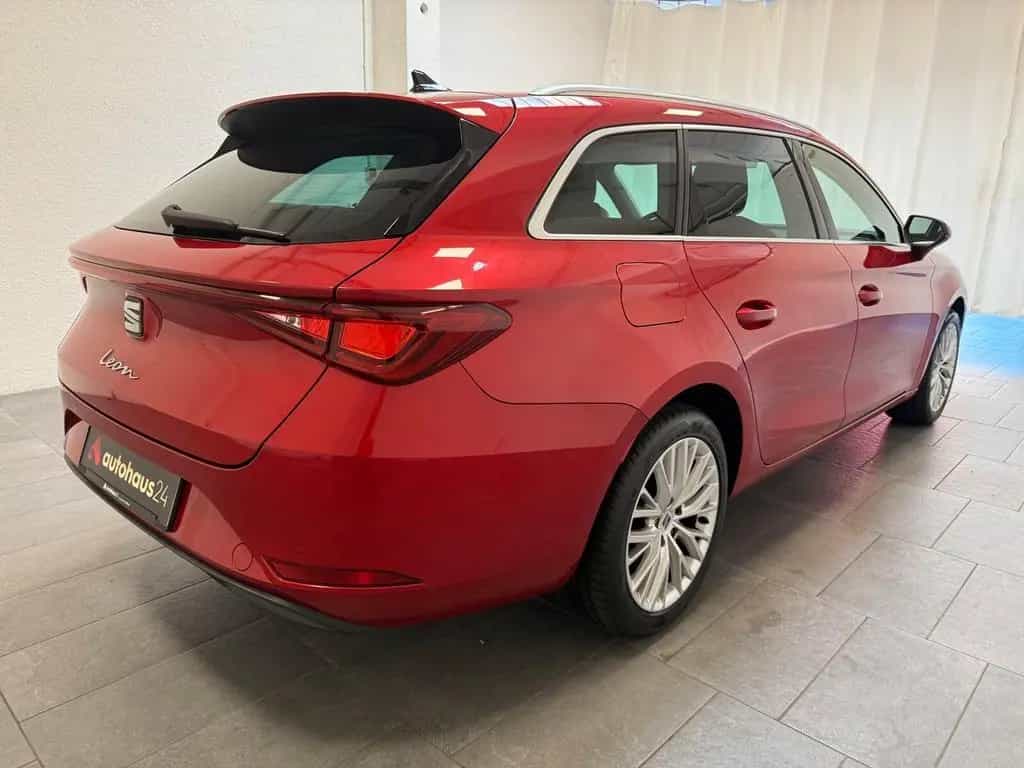 Seat Leon 1.5 eTSI AHK|Pano|Navi|CAM|Lenkrhzg. 08/2021-photo-4