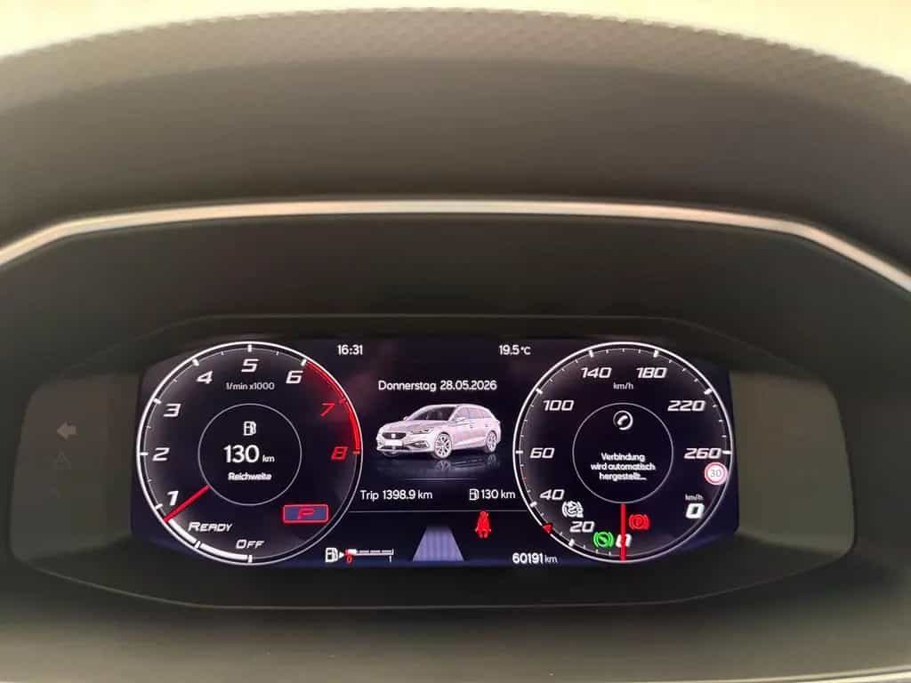 Seat Leon 1.5 eTSI AHK|Pano|Navi|CAM|Lenkrhzg. 08/2021-photo-6