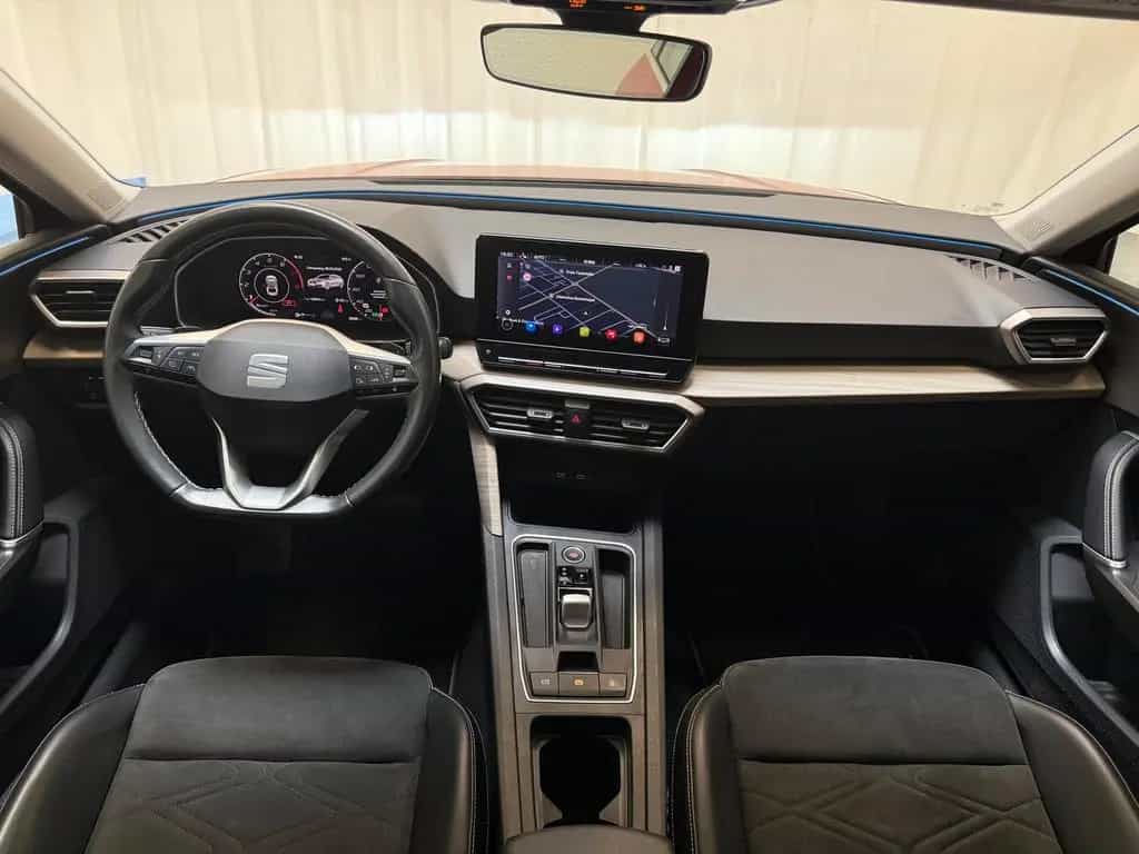 Seat Leon 1.5 eTSI AHK|Pano|Navi|CAM|Lenkrhzg. 08/2021-photo-8