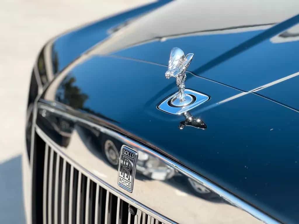 Rolls-Royce Cullinan - null-photo-6