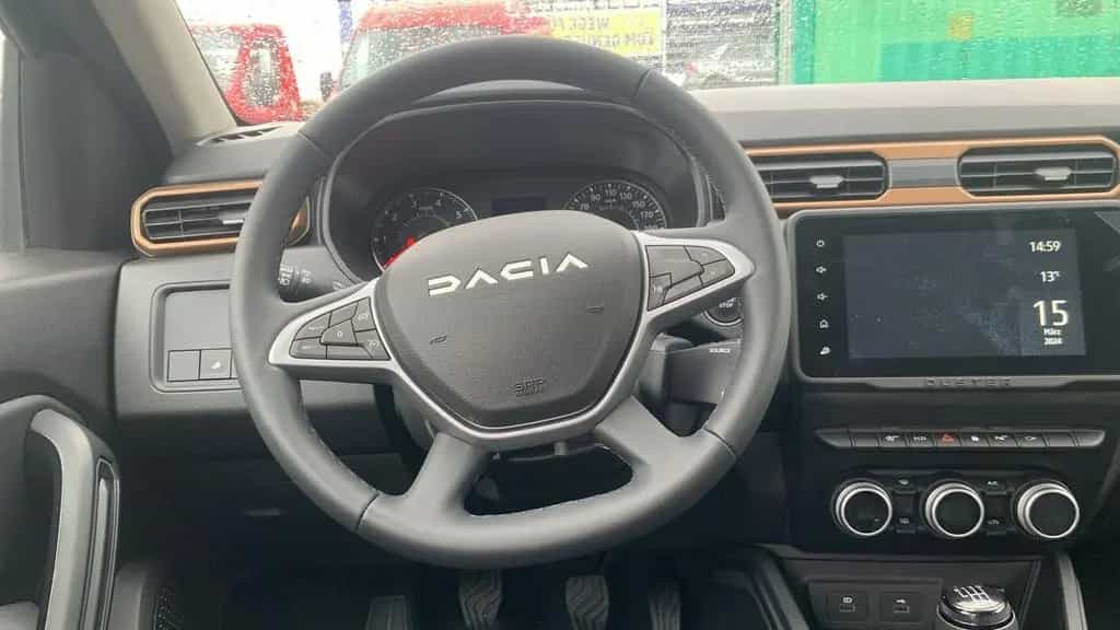 Dacia Duster EXTREME II 1.3 TCe 130 NAVI+CARPLAY+LED 04/2024-photo-14