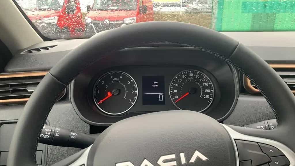 Dacia Duster EXTREME II 1.3 TCe 130 NAVI+CARPLAY+LED 04/2024-photo-15