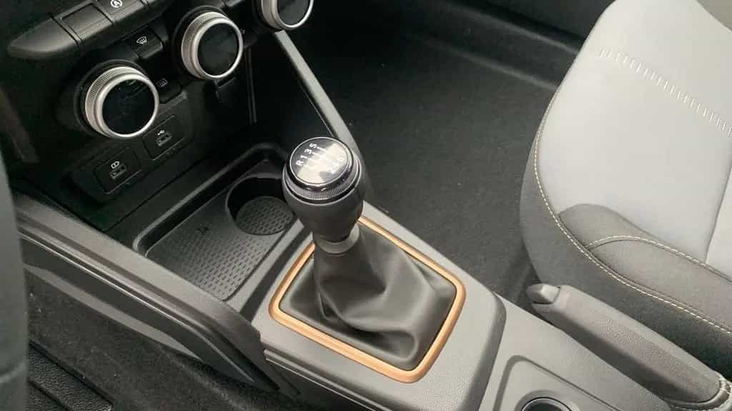 Dacia Duster EXTREME II 1.3 TCe 130 NAVI+CARPLAY+LED 04/2024-photo-18