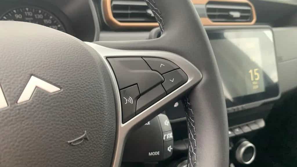 Dacia Duster EXTREME II 1.3 TCe 130 NAVI+CARPLAY+LED 04/2024-photo-22