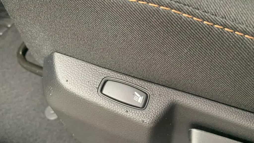 Dacia Duster EXTREME II 1.3 TCe 130 NAVI+CARPLAY+LED 04/2024-photo-24