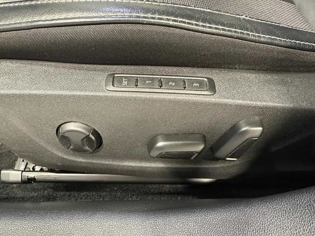 Skoda Octavia Combi 1.5 TSI e-TEC Style LED|PANO|Leder 01/2022-photo-5