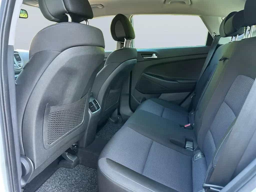 Hyundai TUCSON 1.6 Intro Edition *Navi*Kamera*SHZ*PDC*DA 08/2015-photo-16