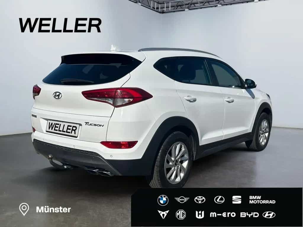 Hyundai TUCSON 1.6 Intro Edition *Navi*Kamera*SHZ*PDC*DA 08/2015-photo-18