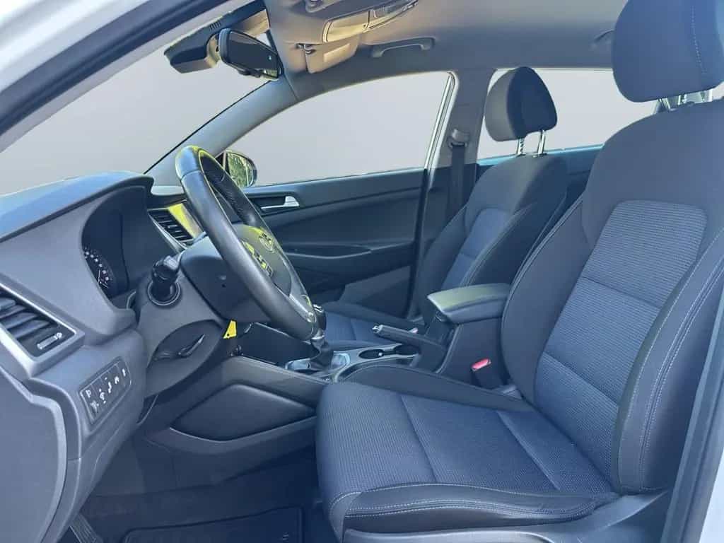 Hyundai TUCSON 1.6 Intro Edition *Navi*Kamera*SHZ*PDC*DA 08/2015-photo-8