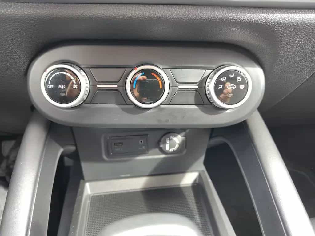 DFSK Fengon 500 Navi Klima Kamera 11/2022-photo-15