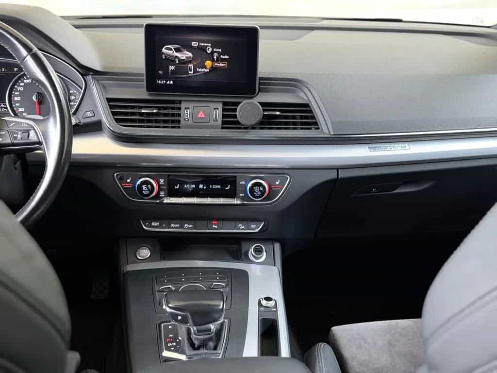 Audi Q5 quattro Sport*S-line*Kamera*LED*AHK*Panorama* 04/2017-photo-35