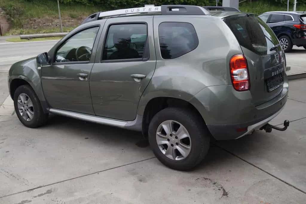 Dacia Duster I Prestige 4x2,Leder,AHK,Klima,PDC 04/2015-photo-2