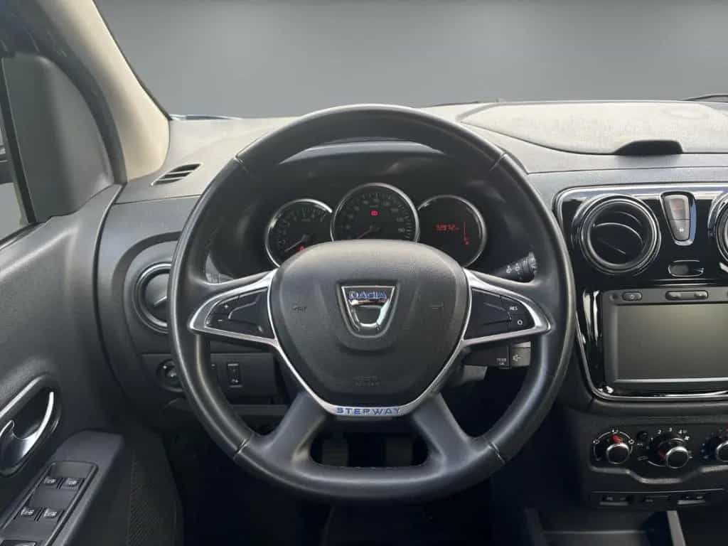 Dacia Lodgy Stepway Plus TCe 130 PS ++KLIMA+NAV+SHZ++ 04/2020-photo-11
