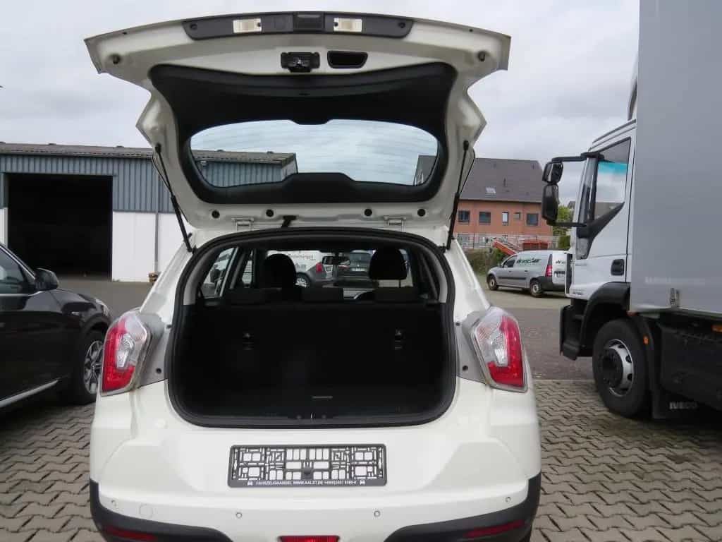 Ssangyong Tivoli 1.6 e-XGi 160 CRYSTAL 2WD 09/2017-photo-4
