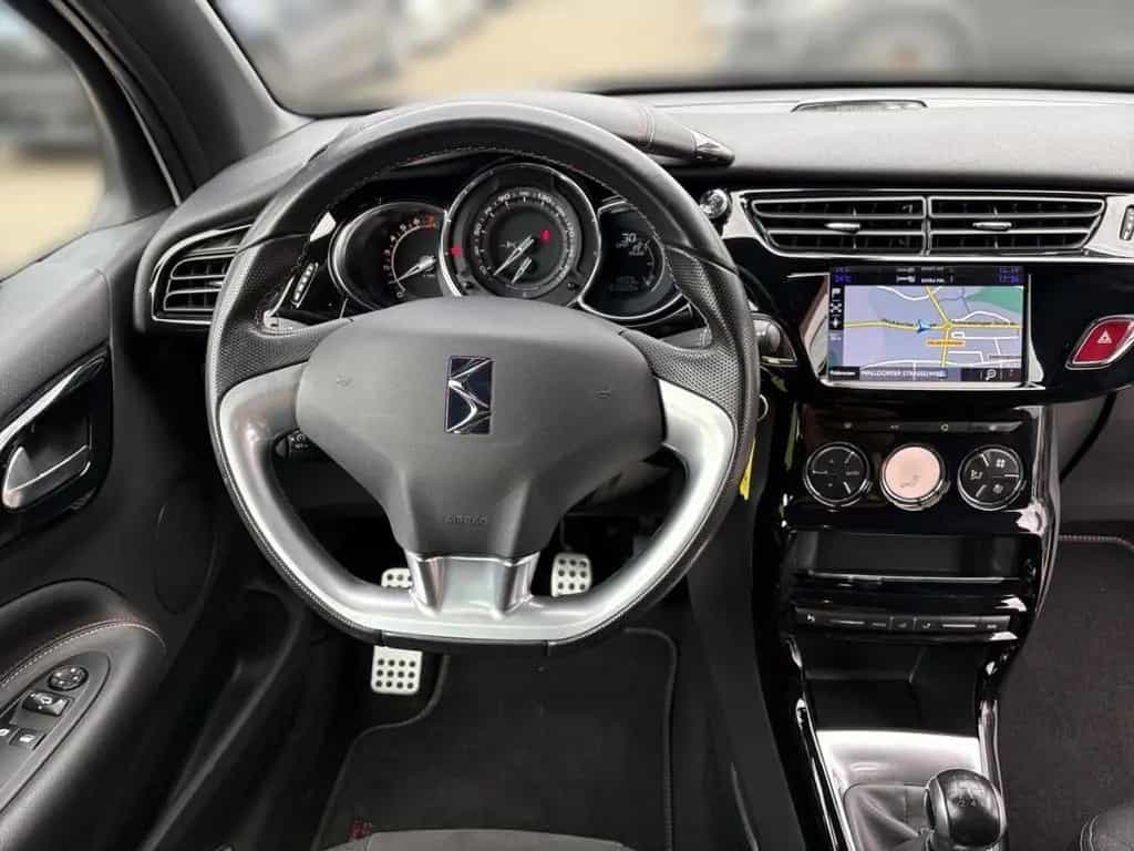 DS Automobiles DS3 Line DS Performance Line++WENIG KM!++WIE NEU 07/2018-photo-9
