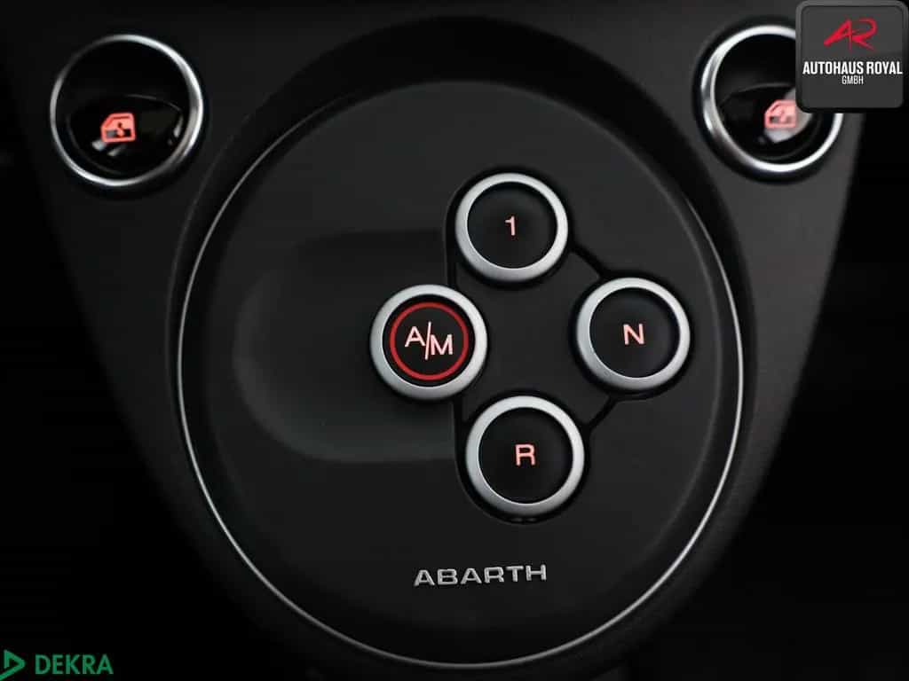 Fiat 500 Abarth 695 PANO,NAVI,BEATS,CARPLAY,1.HD,SH 02/2023-photo-19