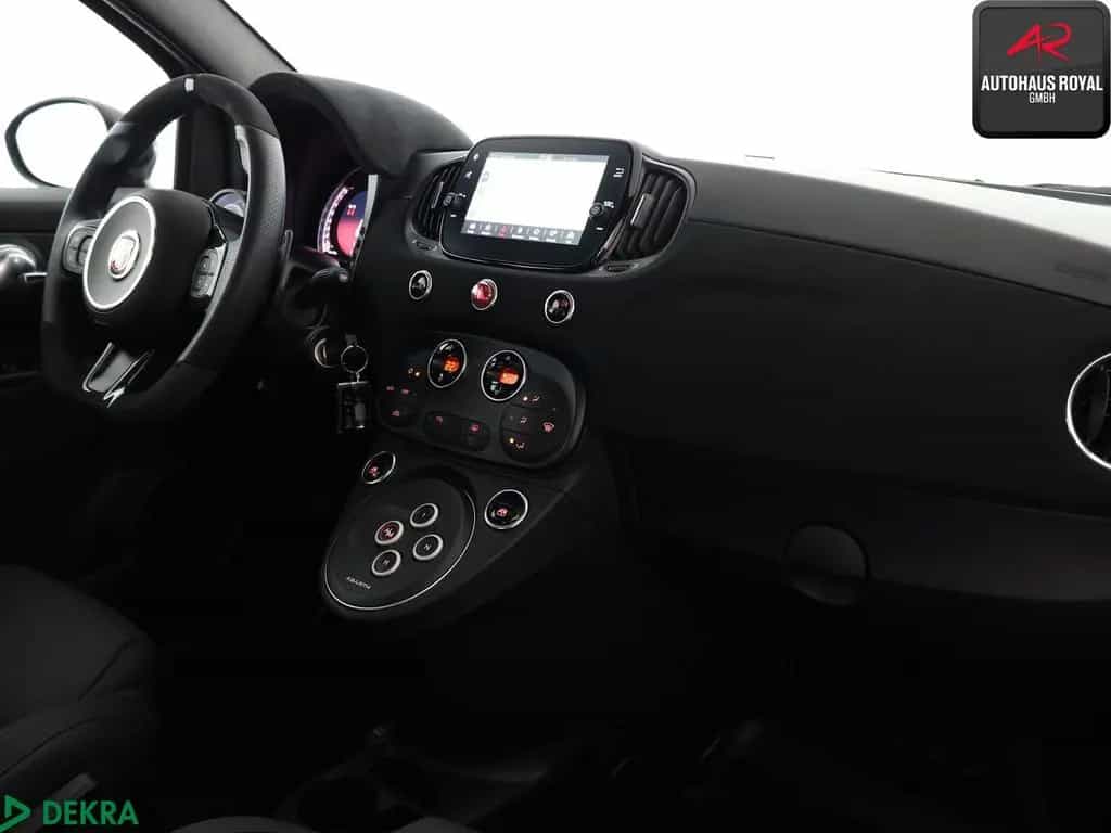 Fiat 500 Abarth 695 PANO,NAVI,BEATS,CARPLAY,1.HD,SH 02/2023-photo-8