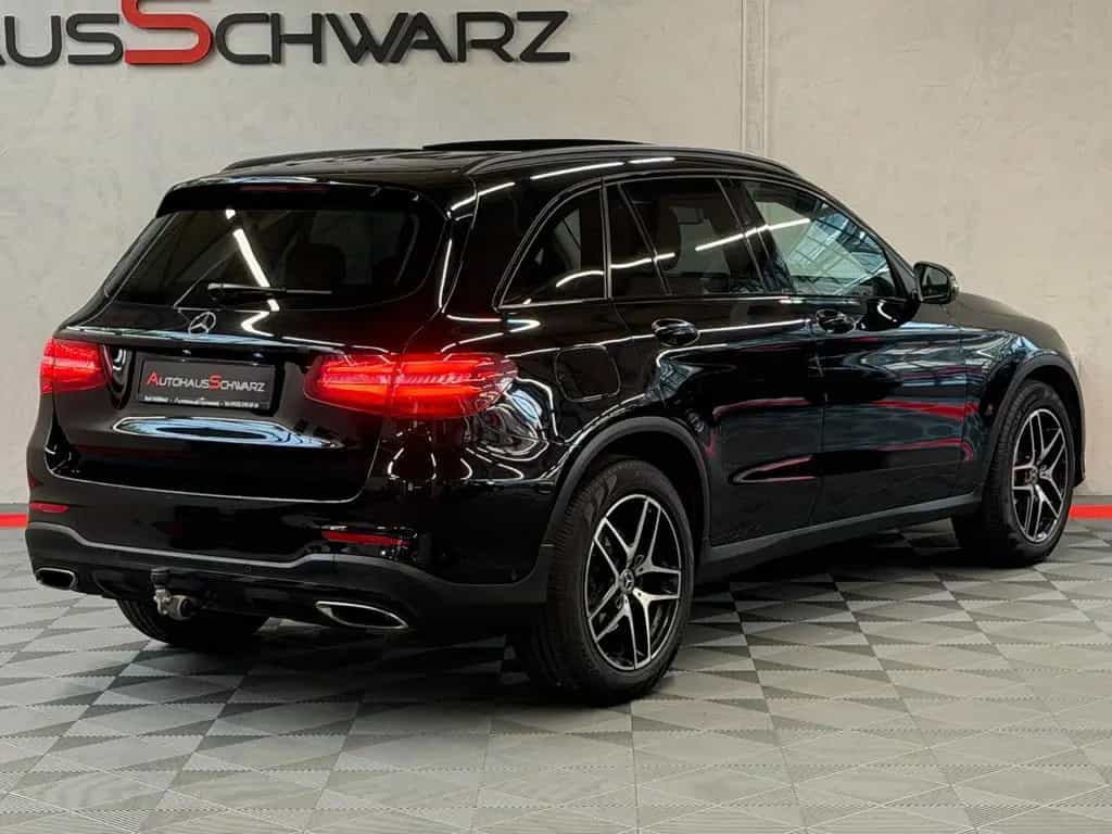 Mercedes-Benz GLC 250 GLC250 4Matic AMG Pano AHK Led 360 Distr. FahrAs 10/2017-photo-6