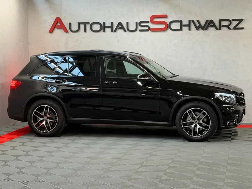 Mercedes-Benz GLC 250 GLC250 4Matic AMG Pano AHK Led 360 Distr. FahrAs 10/2017-photo-7