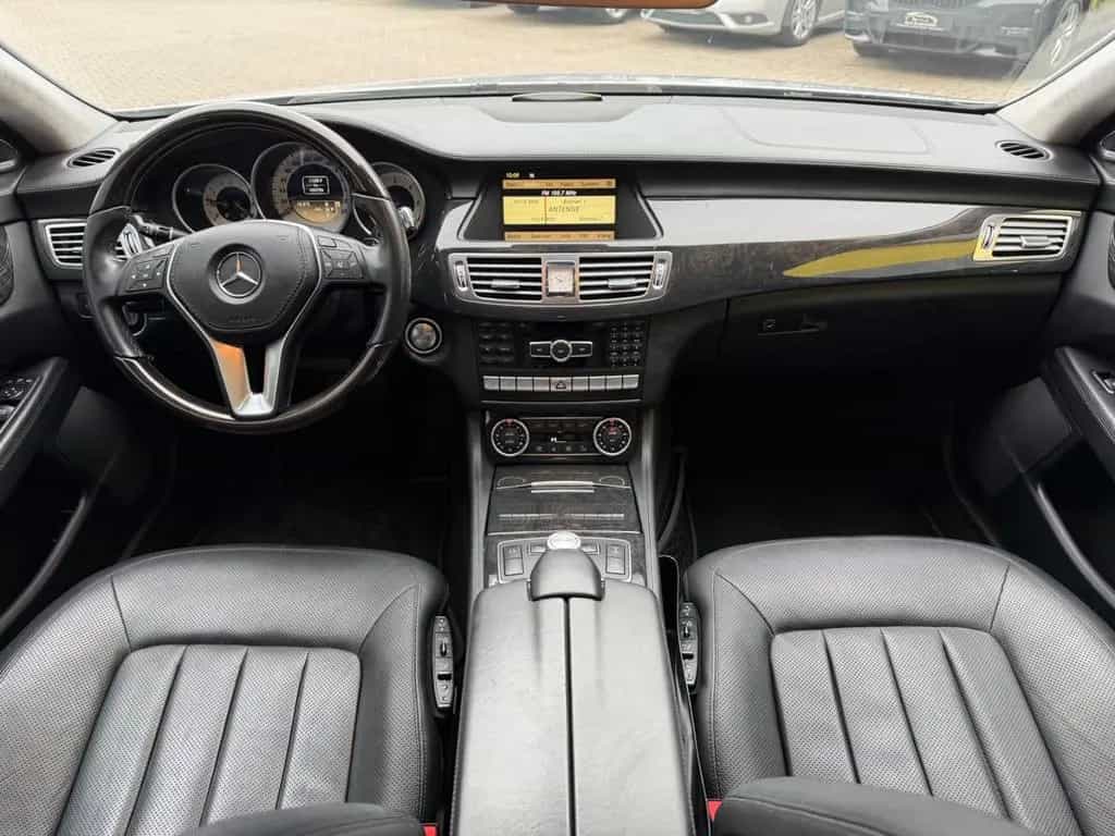 Mercedes-Benz CLS 350 LEDER/NAVI/SCHIEBEDACH/SHZ/MEMORY* 04/2013-photo-14