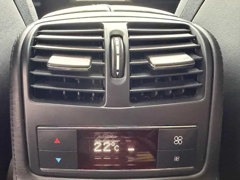 Mercedes-Benz CLS 350 LEDER/NAVI/SCHIEBEDACH/SHZ/MEMORY* 04/2013-photo-18