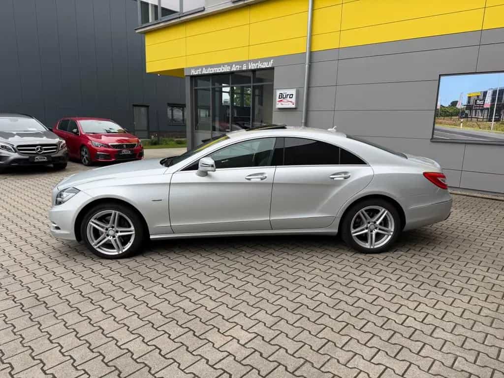 Mercedes-Benz CLS 350 LEDER/NAVI/SCHIEBEDACH/SHZ/MEMORY* 04/2013-photo-2