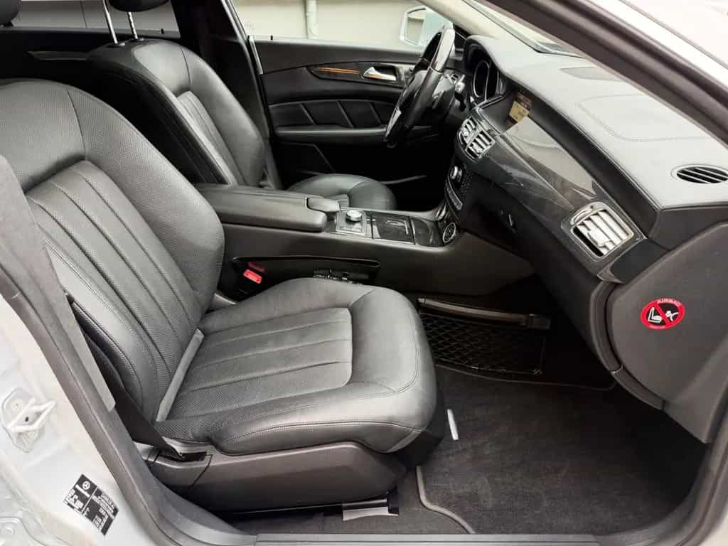 Mercedes-Benz CLS 350 LEDER/NAVI/SCHIEBEDACH/SHZ/MEMORY* 04/2013-photo-28
