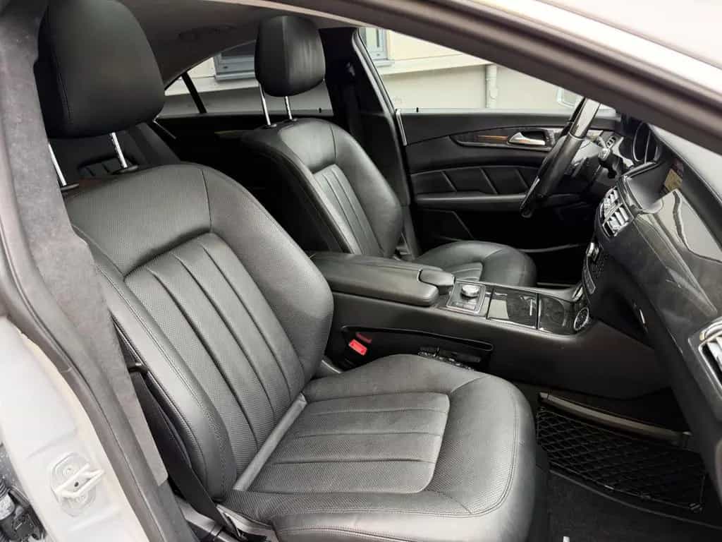 Mercedes-Benz CLS 350 LEDER/NAVI/SCHIEBEDACH/SHZ/MEMORY* 04/2013-photo-29